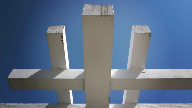 7 funkcjonalnych rozwiązań w małej architekturze – odkryj, jak wybrać najlepsze materiały budowlane