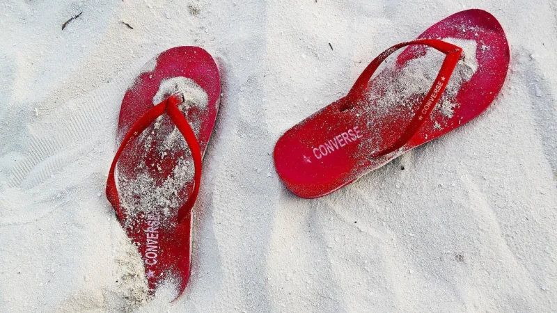 Japonki TOMMY HILFIGER – Strips Hilfiger Beach Sandal FM0FM04066 Primary Red XLG