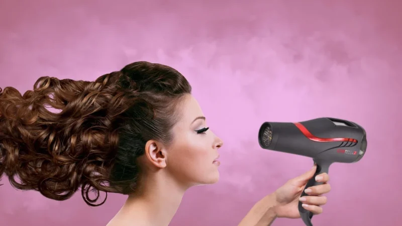 Najnowsze trendy w profesjonalnych urządzeniach fryzjerskich
