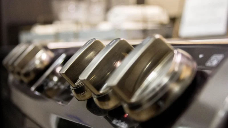 Nowoczesne grzałki indukcyjne – rewolucja w gastronomii