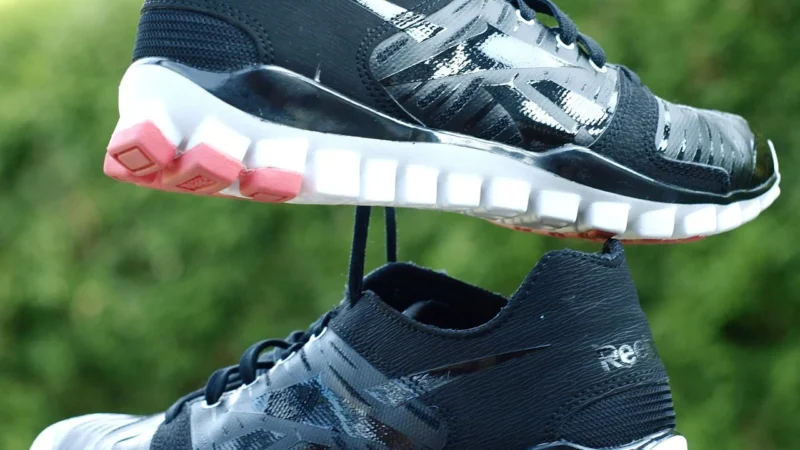 Reebok Classic spodnie bawełniane damskie kolor brązowy gładkie