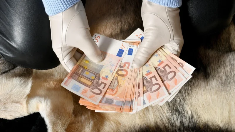 Reserved – Płaszcz z kieszeniami – Beżowy
