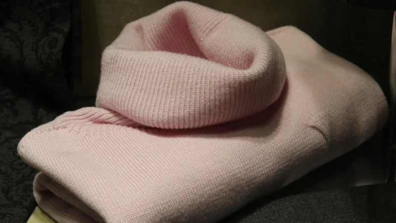 Sweter o swobodnym kroju SW10 Ecru