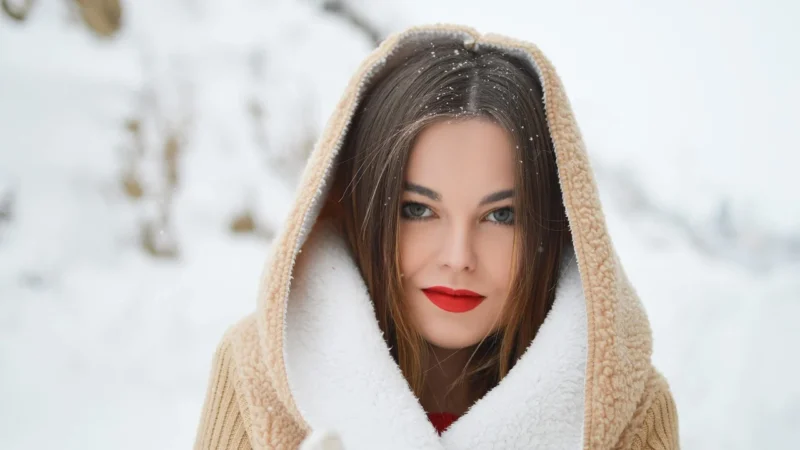 Welurowa Bluza z Kapturem – Beżowa